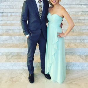 Mint green David’s Bridal bridesmaid dress